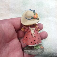 女の子の置物　レトロ　アンティーク　ビンテージの画像