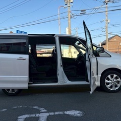 8人乗り☆ガソリン代 節約☆S-HYBRID入りました‼️25年式☆月々1.2万円〜分割払い可❗️車検2年付き！大人気☆ニッサン セレナ☆Bluetooth対応SDナビ☆走行中DVD見れます☆ETC☆バックカメラ☆ドラレコ付きのフル装備☆電動スライドドア☆ウィンカーミラー☆フル装備☆純正アルミ☆事故修復歴無し☆車内広々三列シート‼️の画像