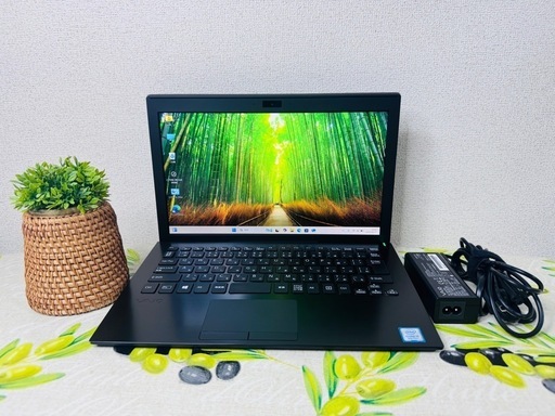 VAIO VJPF11C11N□第8世代 Core i5□メモリ8GB