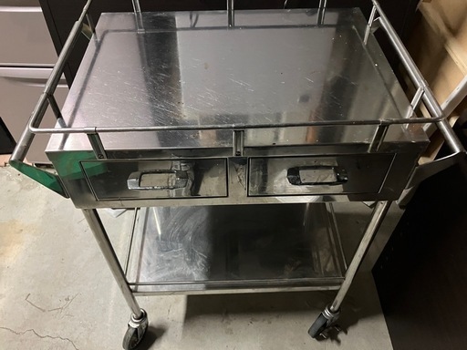 ステンレス製ワゴン