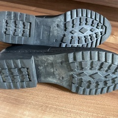 【値下げした】プッツ　ショートブーツ　サイドジップ　レースアップ　本革　レザー　ブラックの画像