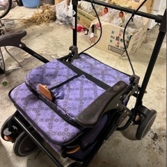  【値下げしました。早い者勝ち】手押し車　シルバーカー