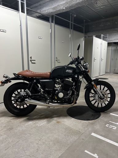 レオンアートベッセル125 カフェレーサー風小型ミッション (su) 中之島 