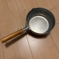 【無料】雪平鍋（片手鍋・木製ハンドル付き） 