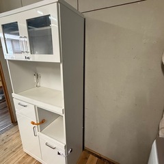 【955】食器棚　の画像