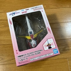 インフィニットジャスティスガンダム弐式ヘッド型スピーカーの画像