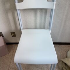 【2脚セット】シンプルホワイトチェア 椅子 白いイス（軽量タイプ）の画像
