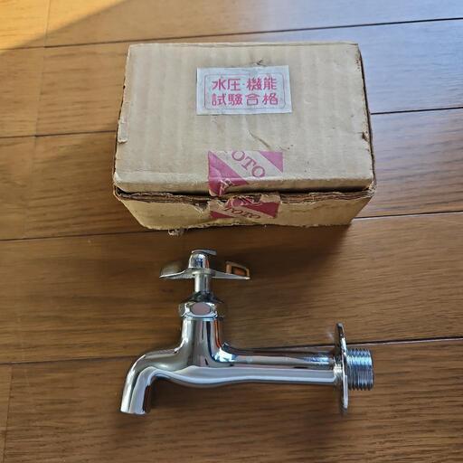 新品 未使用 TOTO 1/2 胴長横水栓 T23BY13 蛇口 水栓 東陶 新品 未使用 TOTO 1/2 胴長横水栓 T23BY13 蛇口 水栓 東陶
