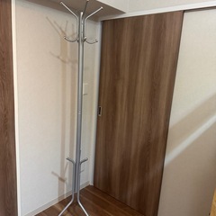 ハンガーラックの画像