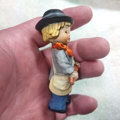杖を持った子供の置物　レトロ　アンティーク　ビンテージの画像