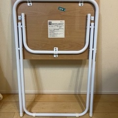 ニトリ　スリム折りたたみデスクの画像