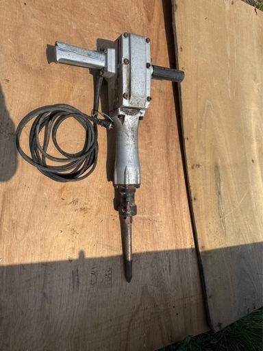 Makita 8600S 電動ハンマー 1350W