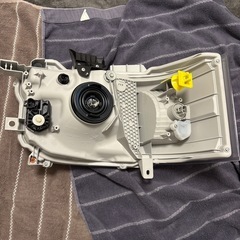 ハイエース8型ヘッドライト　ハロゲンの画像