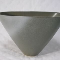 陶磁器　楕円/円錐形花器　#030の画像