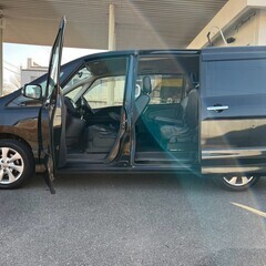 フォロワー割実施中‼️‼️ 8人乗り☆フル装備☆月々1.1万円〜分割払い可❗️車検2年付き！大人気☆日産 セレナ ハイウェイスター☆8人乗り☆SDナビ☆走行中DVD見れます☆ETC☆便利なバックカメラ☆ドラレコ付きのフル装備☆両側電動スライドドア☆クルーズコントロール搭載☆ウィンカーミラー☆フル装備☆純正アルミ☆事故修復歴無し☆車内広々三列シート‼️の画像