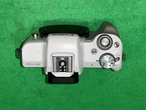 EOS Kiss M2 (EF-M15-45 IS STM Kit)