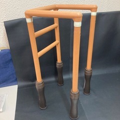 介助 用具 手すり 立ち上がり補助の画像