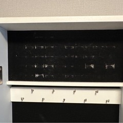 アクセサリー収納付きスタンドミラーの画像