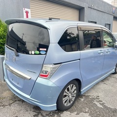 ホンダ　フリード　ハイブリット車の画像