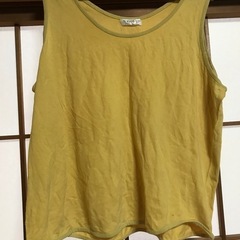 タンクトップ　　黄色