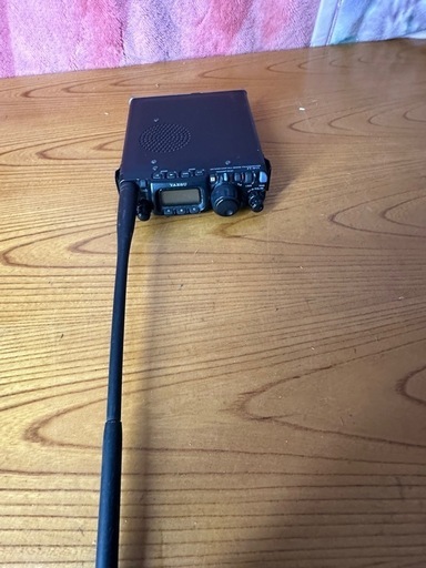 プライスダウン！！ヤエス YAESU　FT-817 ！オールモード　ポータブル　トランシーバ