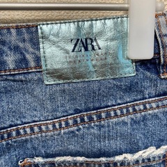 ZARAデニムスカートの画像