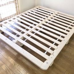 綺麗　Lowya 木製 クイーンサイズ ダブル　ベッドフレーム ...