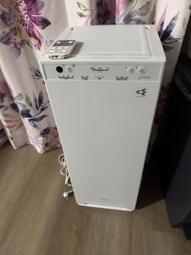 ダイキン 加湿空気清浄機 ホワイト MCK504A-W 2023年製