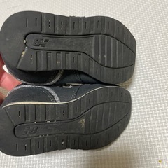 ニューバランス　ブラック靴キッズ　13cmの画像