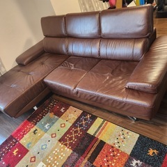 ソファーの画像
