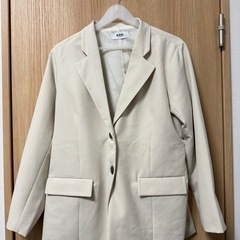 アズール　ジャケットの画像