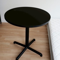 【取引中】4/19限定 IKEA 丸テーブル 
