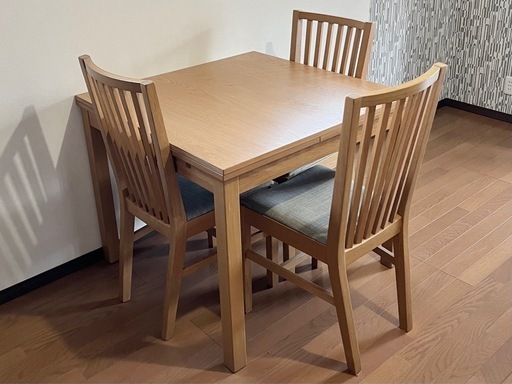 IKEA 伸縮式ダイニングテーブル BJURSTA 配達可能 (ゆう) 竹ノ塚 IKEA 伸縮式ダイニングテーブル BJURSTA 配達可能 (ゆう) 竹ノ塚