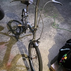 折りたたみ自転車の画像