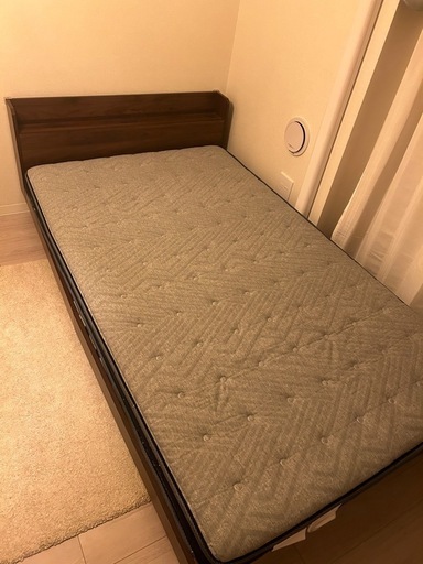 【ニトリ】ベッドフレームとマットレス