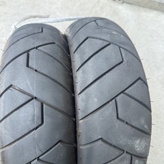 バイク用タイヤの画像