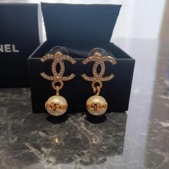 CHANEL ピアスの画像