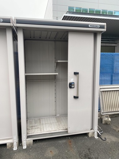 正式的 ヨド物置物置収納倉庫物置7台 (井上) 鶴間の収納家具《物置》の スリッパラック・玄関収納