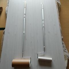  粘着テープ伸縮ローラー2本
