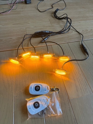 6連LEDフォグライト、SUV・トラック・アウトドア用 - スモークアンバー前グリルランニングライト、12V、防水　リモコン