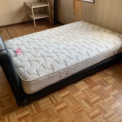 ベッド(受付中止)の画像