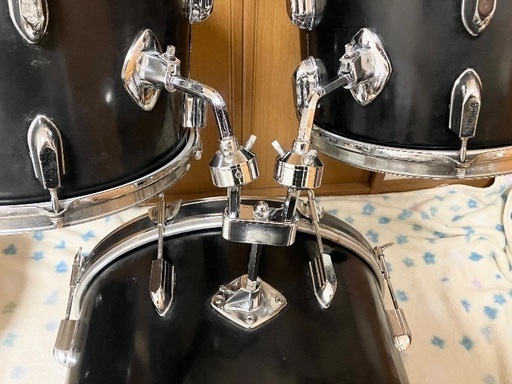 Pearlのビンテージドラムセット (やま) 富山の打楽器、ドラムの Pearlのビンテージドラムセット (やま) 富山の打楽器、ドラムの