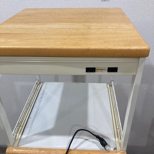 キャスター付きワゴン (ころっけ) 貝塚の収納家具《スチール キャスター付きワゴン (ころっけ) 貝塚の収納家具《スチール