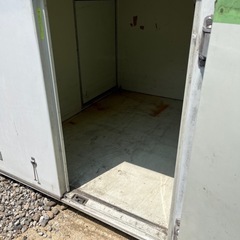 軽トラ荷台　保冷箱の画像