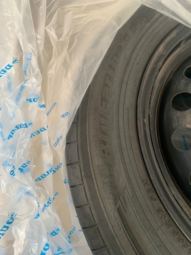 【4本セット】高品質・新品同様！YOKOHAMA BluEarth-XT AE61 タイヤ 195/65R16 92H  メッセージの前に指示を読んでください