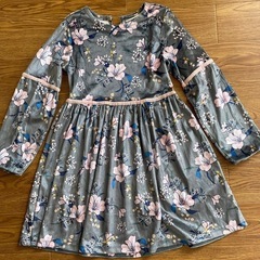 【LC Waikiki ❤︎ 花柄長袖ワンピース】120