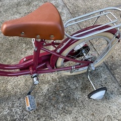 美品　
子供用自転車 16インチ ロンドンタクシー クラシック 男の子 女の子 補助輪 バスケット 標準装備 レッド 4歳 5歳 6歳 7歳の画像
