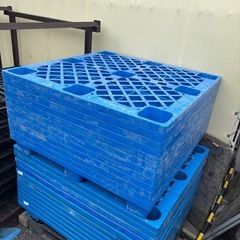 プラスチック　パレット　荷物置などにの画像