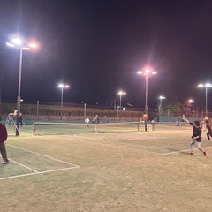 テニスやりたい人集まれ〜🎾