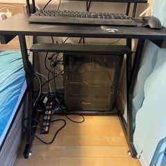 パソコンデスク　黒